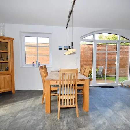 Holiday home Doppelhaushaelfte Sandvik