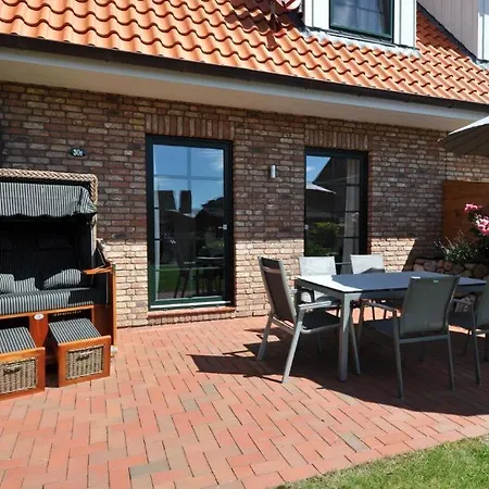 Holiday home Doppelhaushaelfte Sandvik *